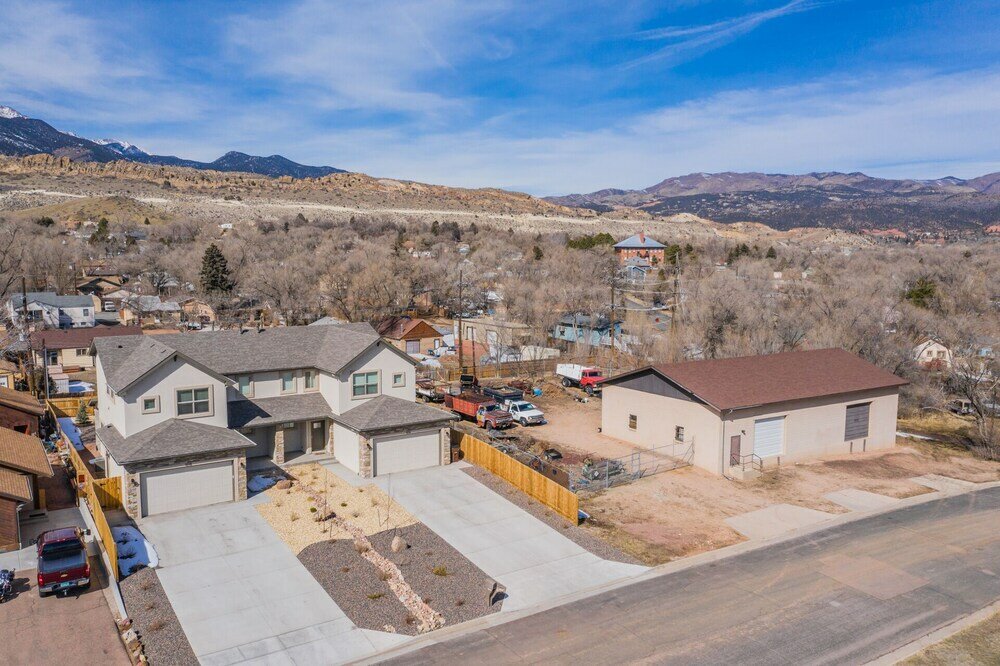 Фото 4bdpikes Peak Viewsminutes to Hiking & Dining!!