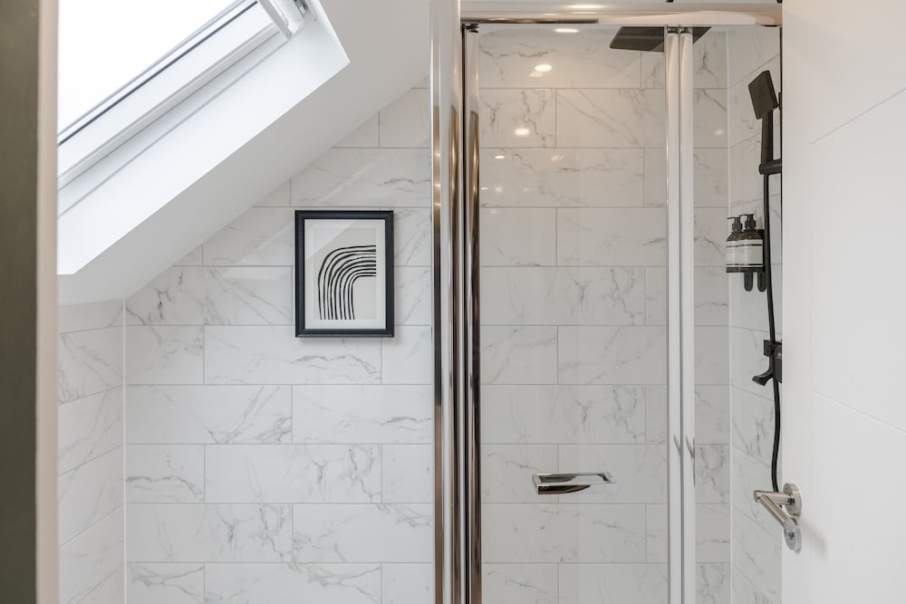 Фото Your Apartment Shepherd's Bush