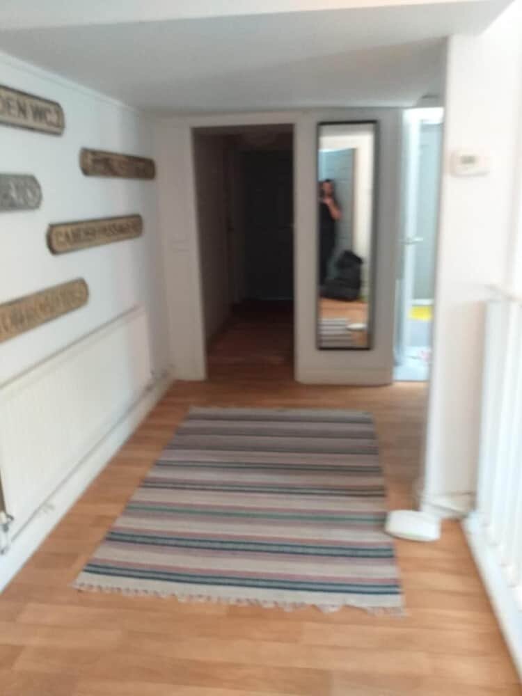 Hotel The Queens Hostel, London, photo