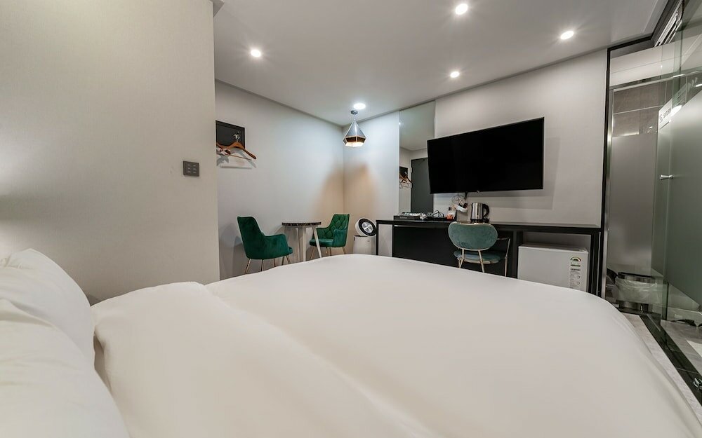 Фото Saturn Hotel