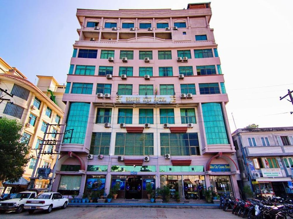 Фото отеля 1