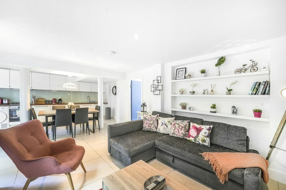 Фото Spacious 2 bedroom Apartment in Camden