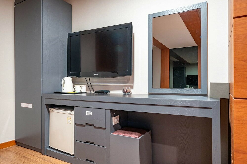 Фото Incheon Airport Hotel June