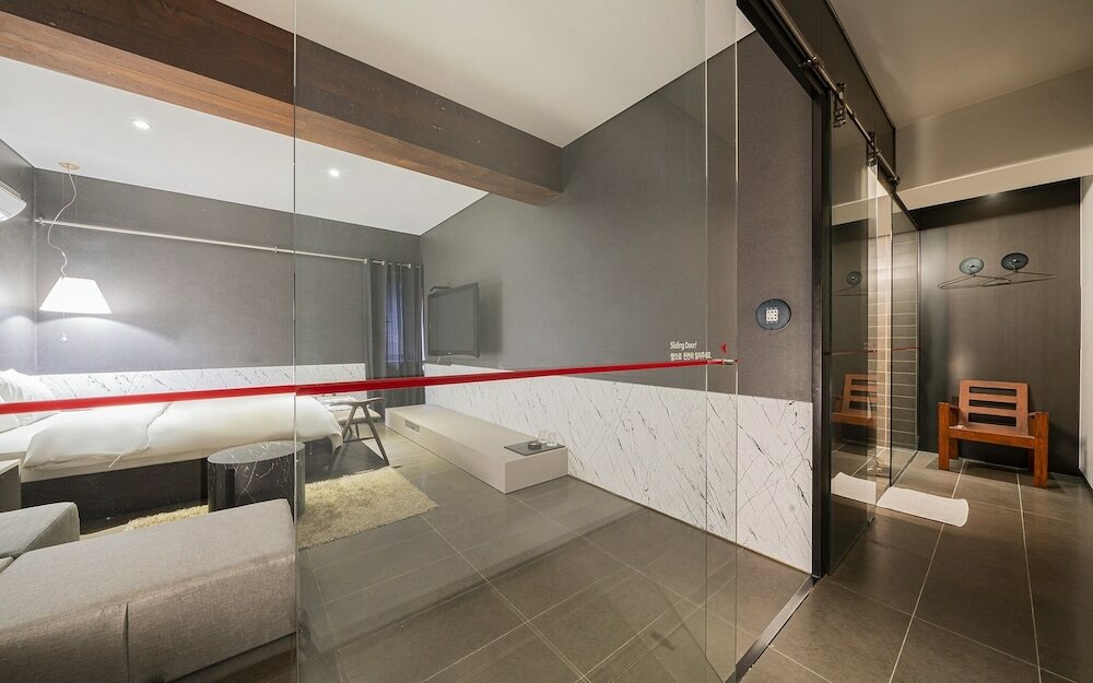 Фото Yeoksam Bare