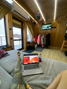 We Ski Gesh