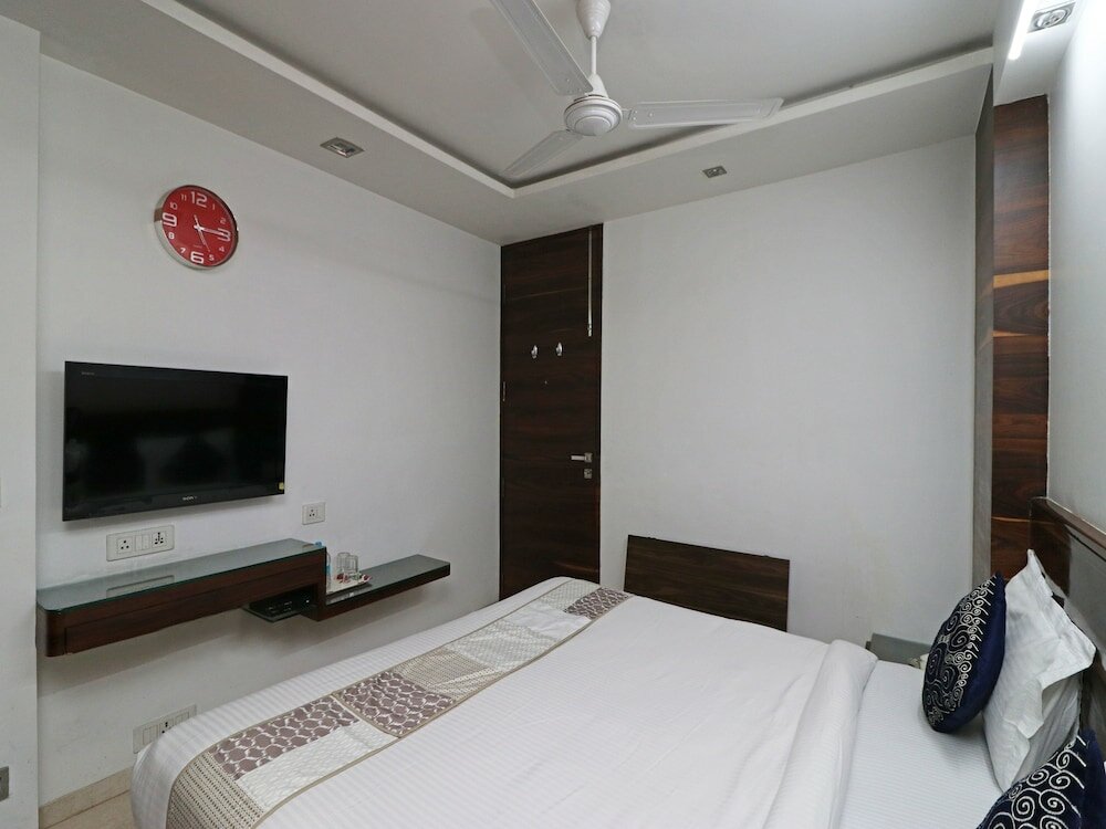 Фото Oyo 9536 Bee For Home Stay
