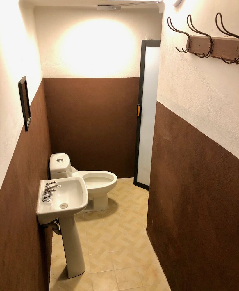 Фото Roomies Hostel Centro Medico