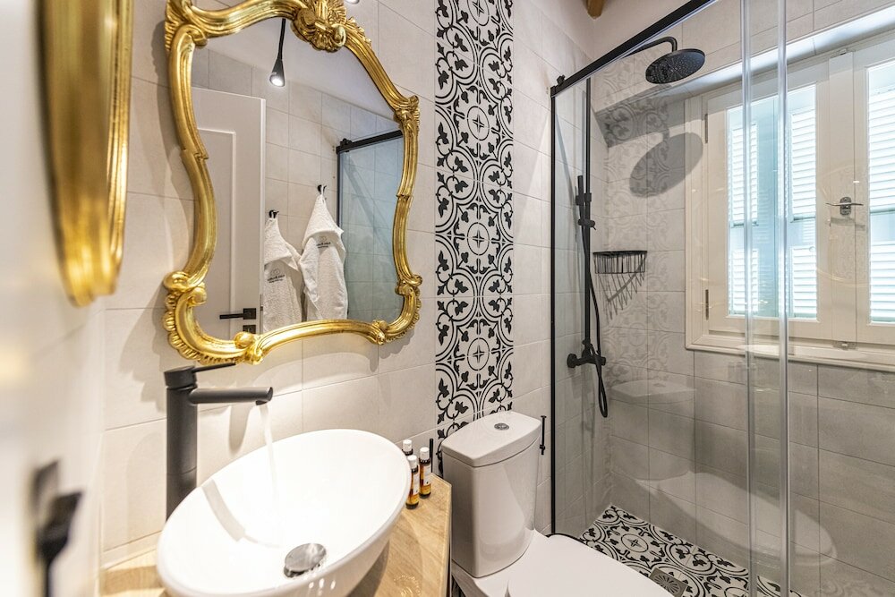 Фото Plaka Boutique Apartments