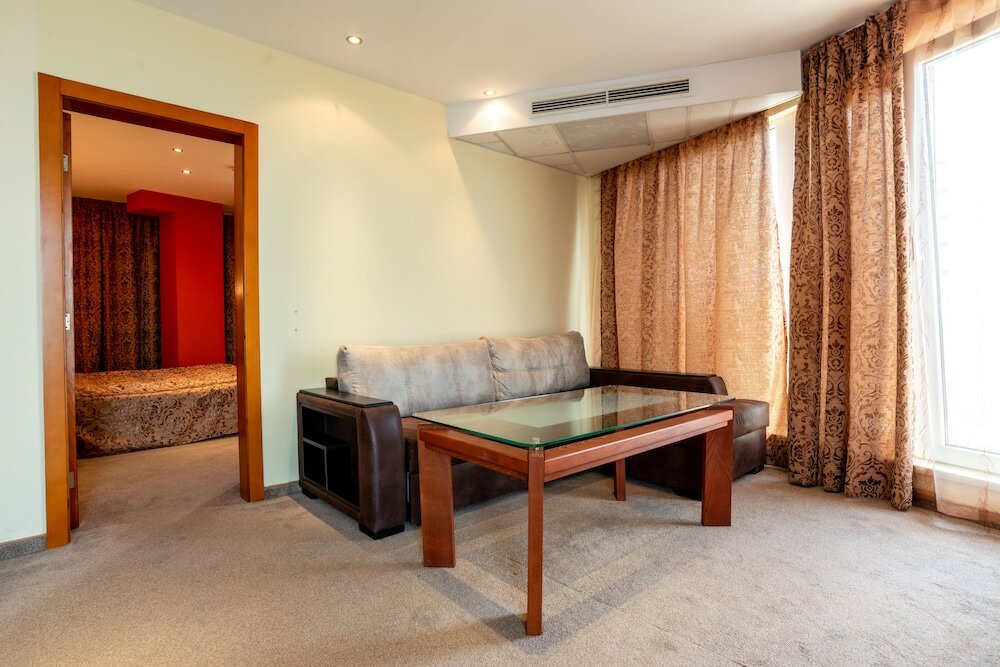 Фото Family Hotel Sunday