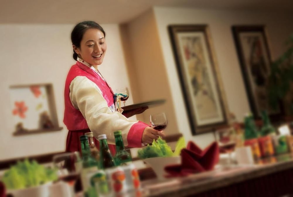 Фото Chengdu Tianfu Sunshine