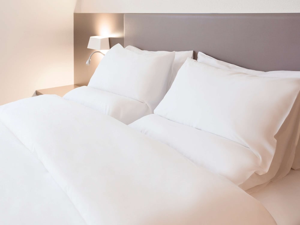 Фото Novotel Suites Geneve Aeroport