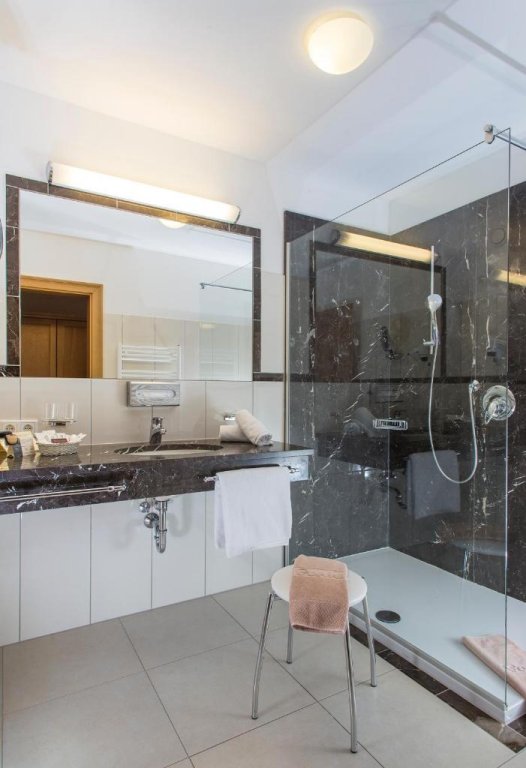 Фото Parkhotel Seefeld