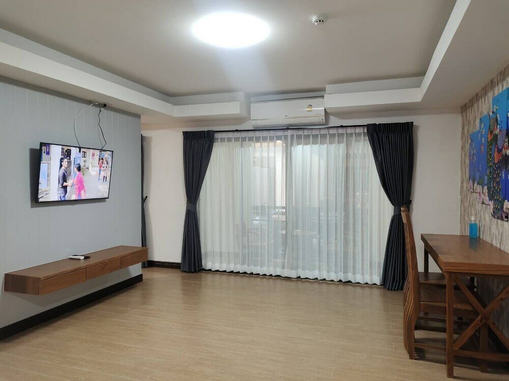 Фото Peacock De Pai Hotel