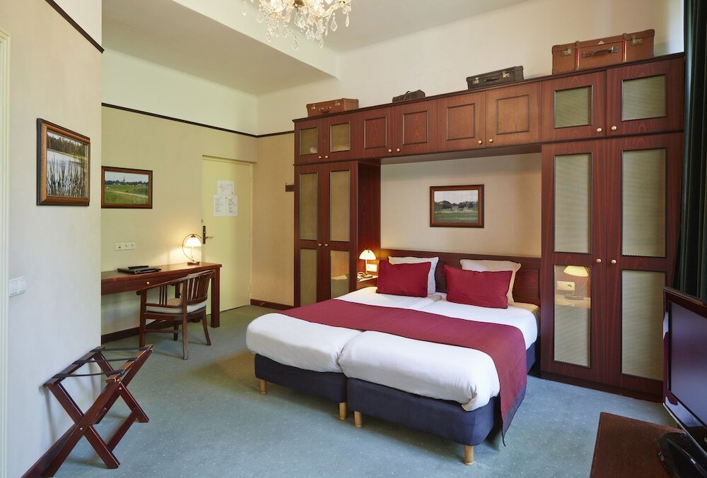 Фото Hotel Mastbosch Breda