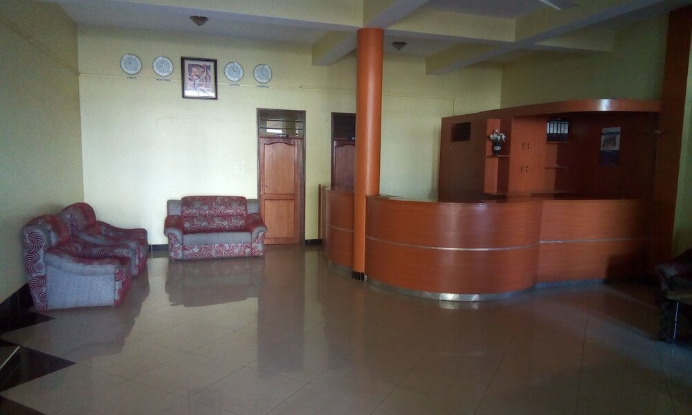 Фото Silver Peak Hotel Lira Ltd