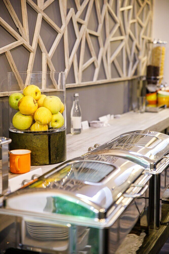 Фото The Phoenix Boutique Hotel