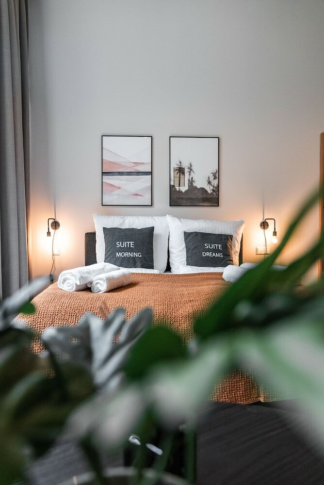 Фото Limehome Den Haag Keizerstraat