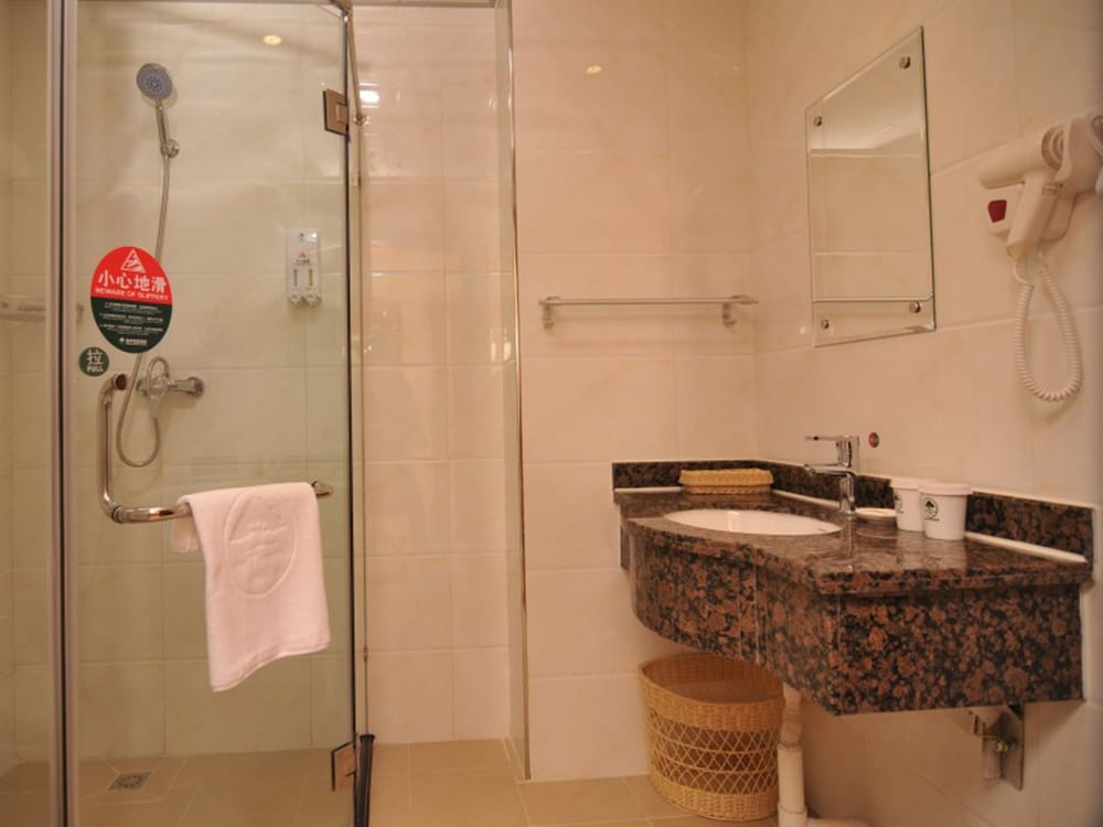 Фото GreenTree Inn ZhangJiaKou Qiaoxi District WuYi East Street JianXing Express Hotel