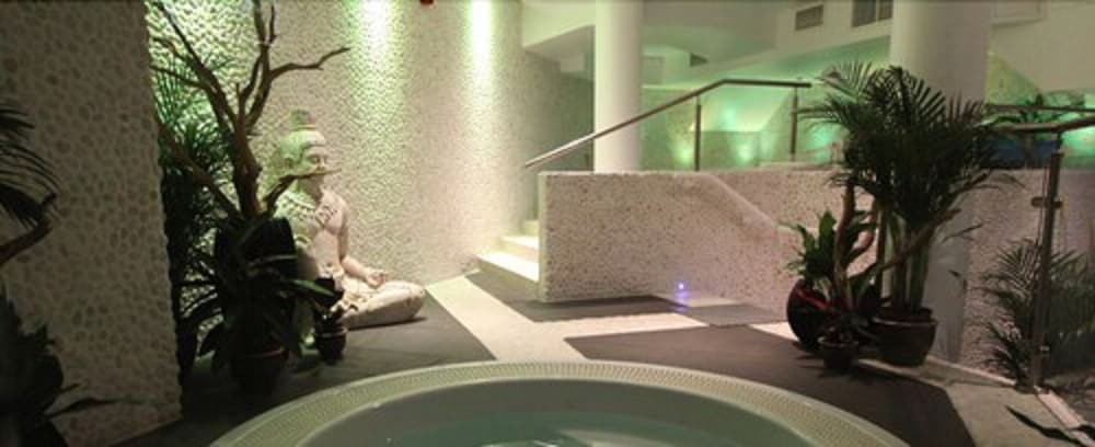 Фото Rafayel on the Left Bank