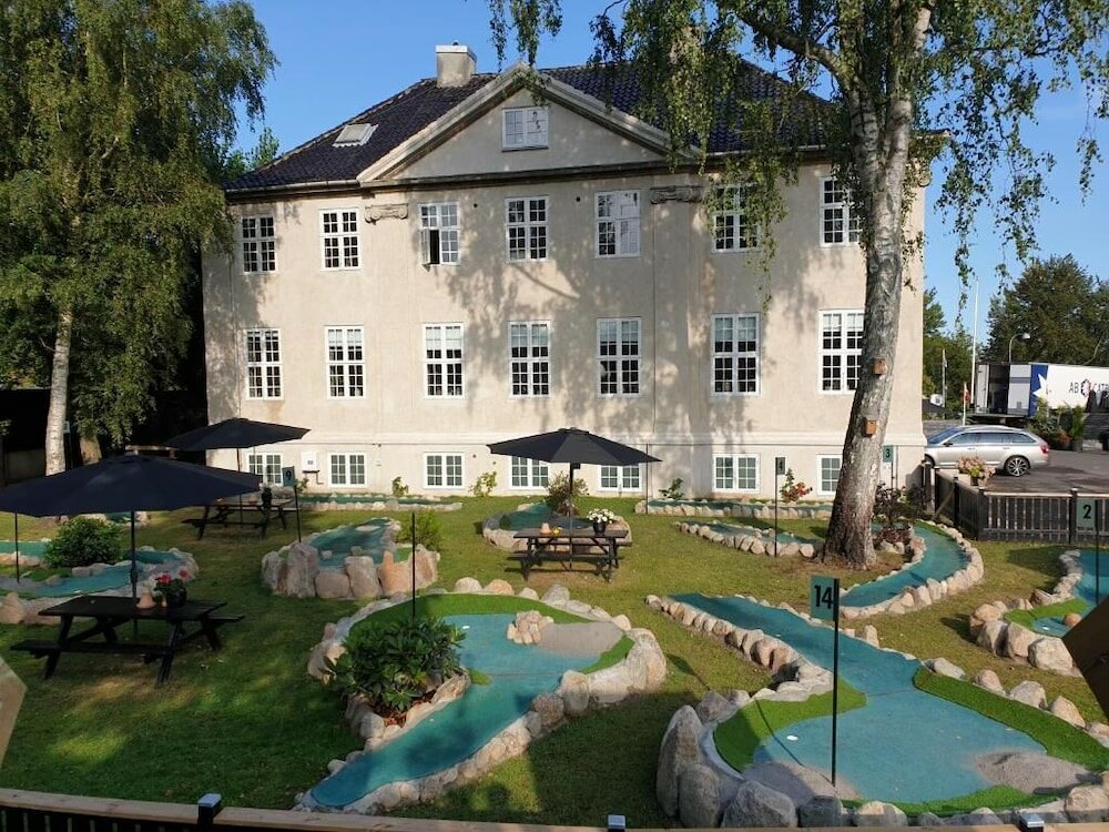 Фото отеля 1