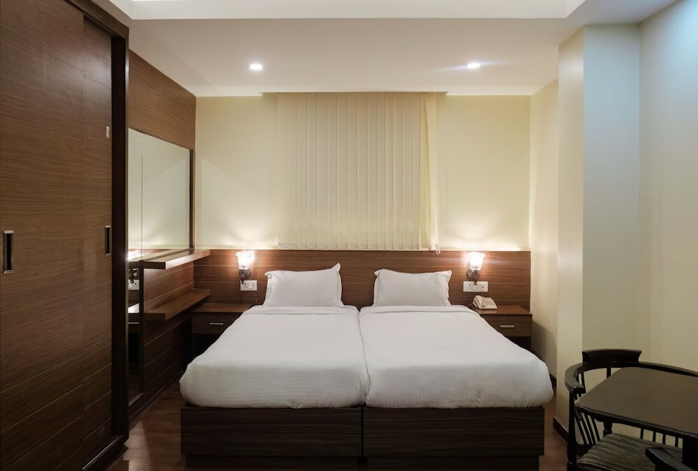 Фото отеля 2