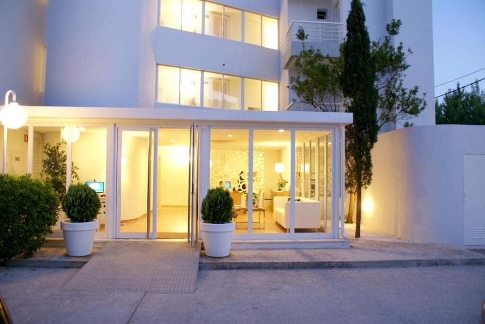 Фото Bellamar Apartments