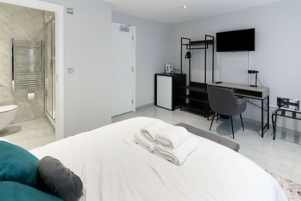 Фото Luxury 5bd Guesthouse