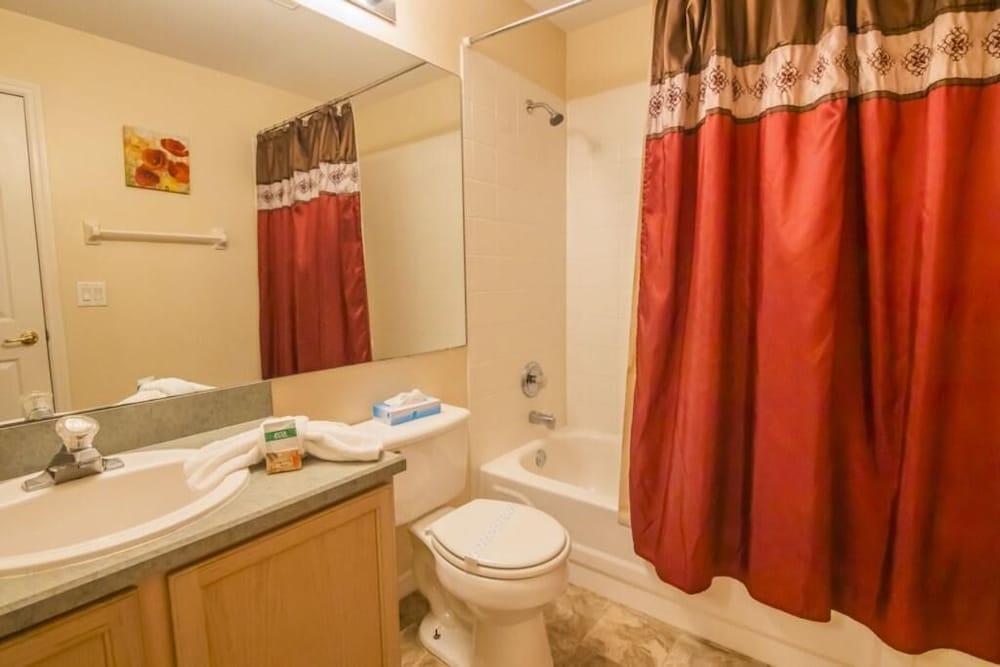 Фото Yvonne's Indian Point Vacation Home