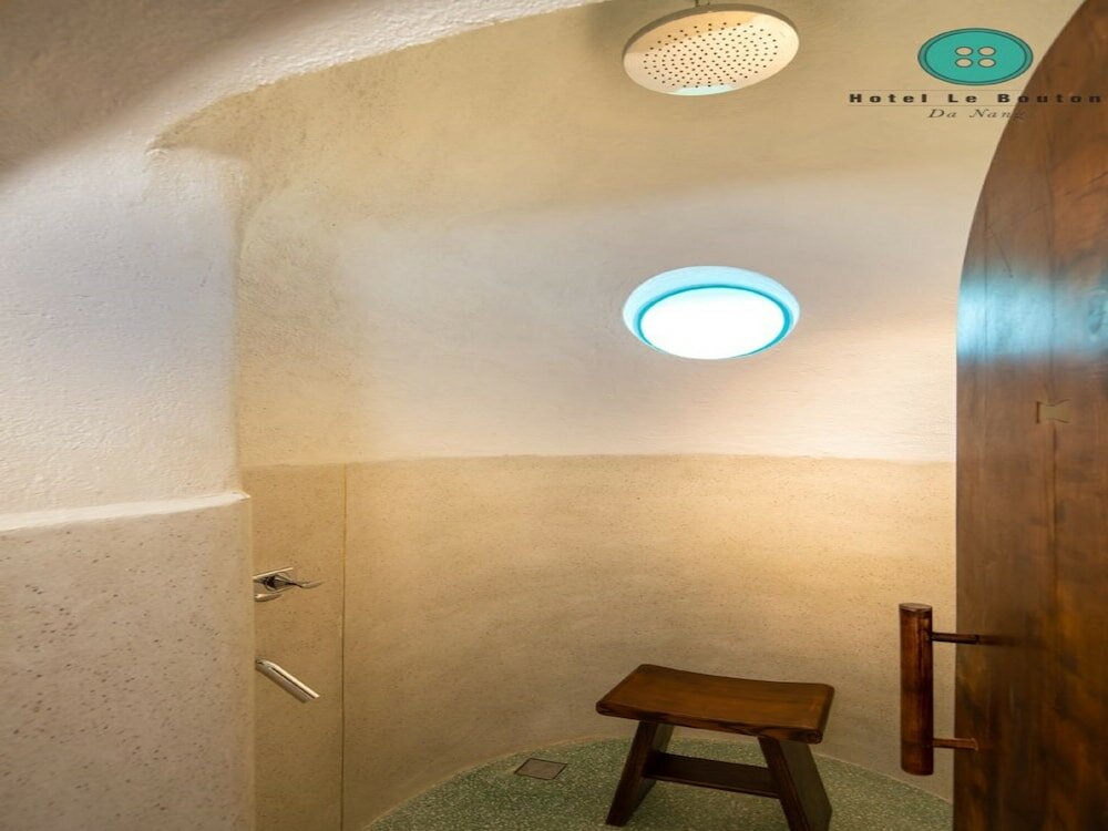 Фото Le Bouton Hotel