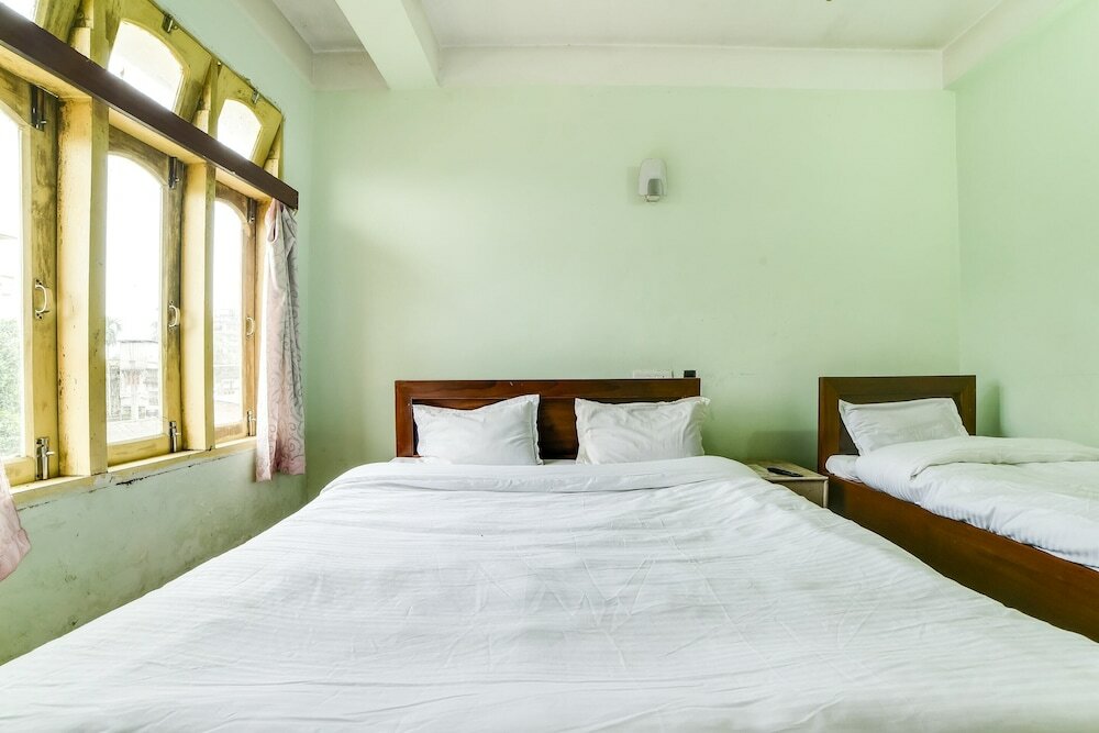 Фото Spot On 62000 Hotel The Raj Palace