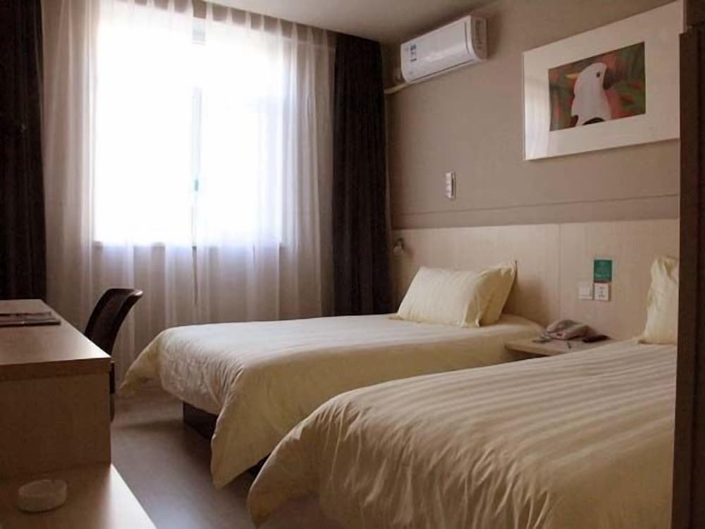 Фото Jinjiang Inn Shenyang International Convention and Exhibition Center Sujiatun Train Station