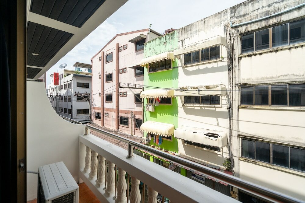 Фото Patong Central Residence & Apartment