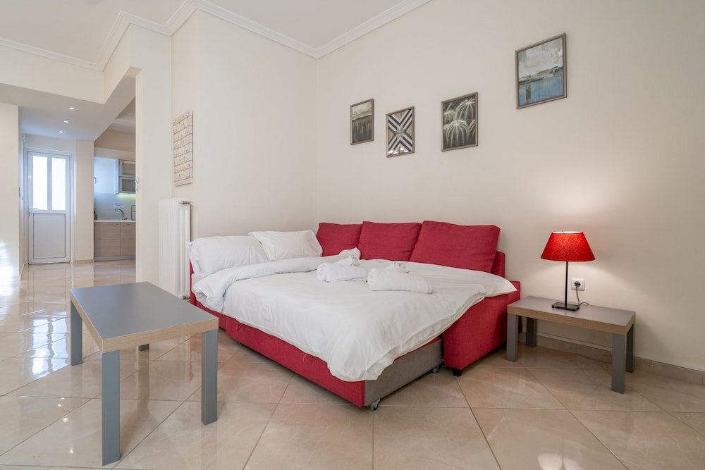 Фото Fotomara sunny and colourful apartment