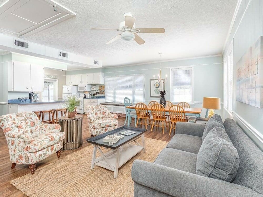 Фото Beach Bum Inn