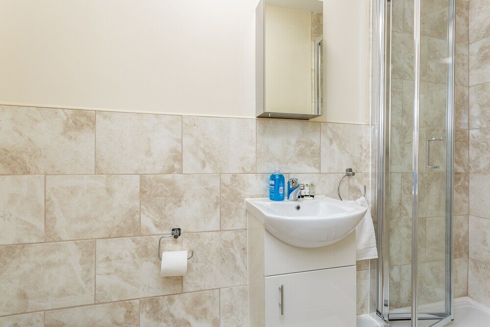 Фото St Mary's Modern Central Huge Studio Apartments