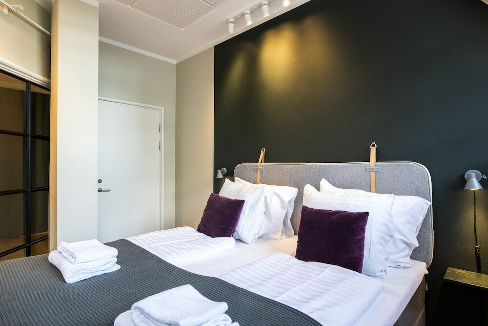 Фото By the Garden 2 - Into This Place