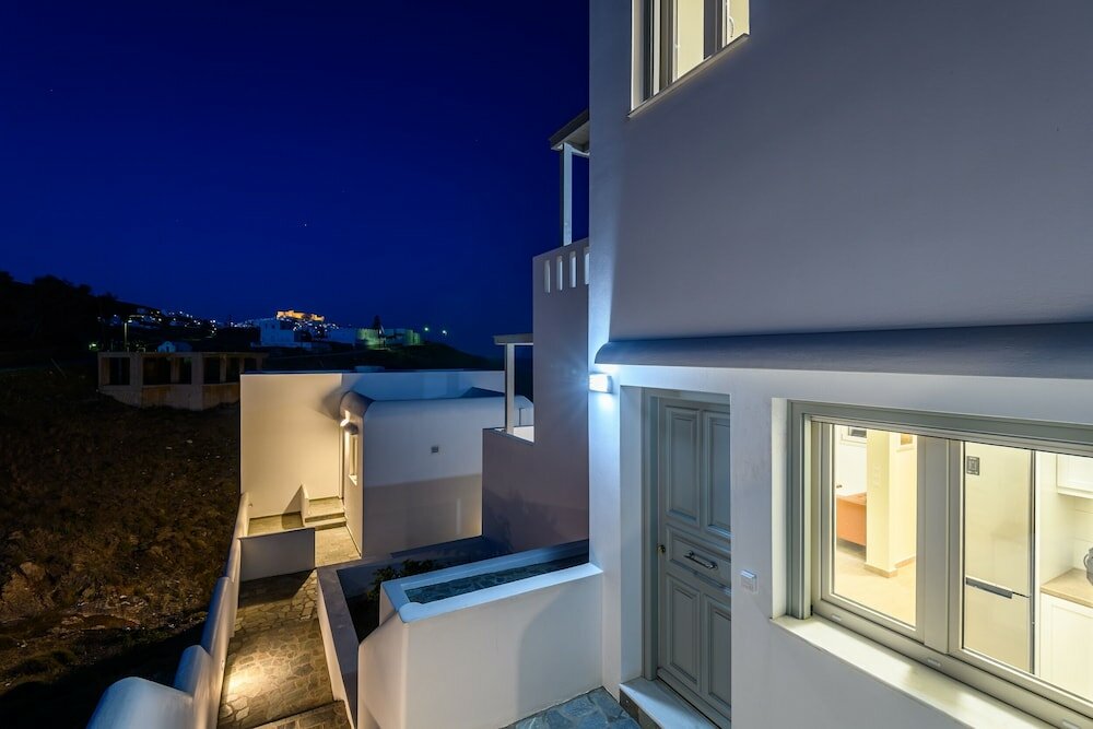 Фото Remezzo Suites