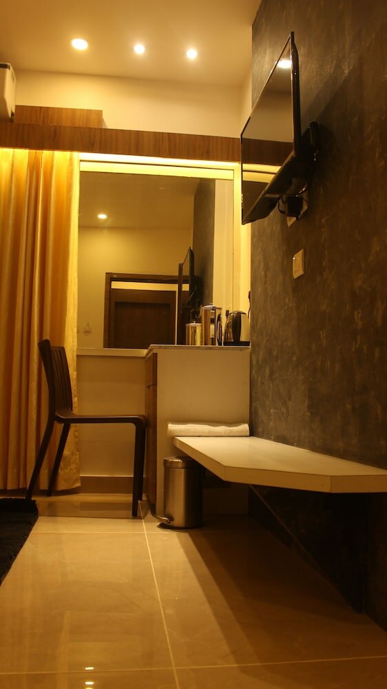 Фото Hotel Idhaya