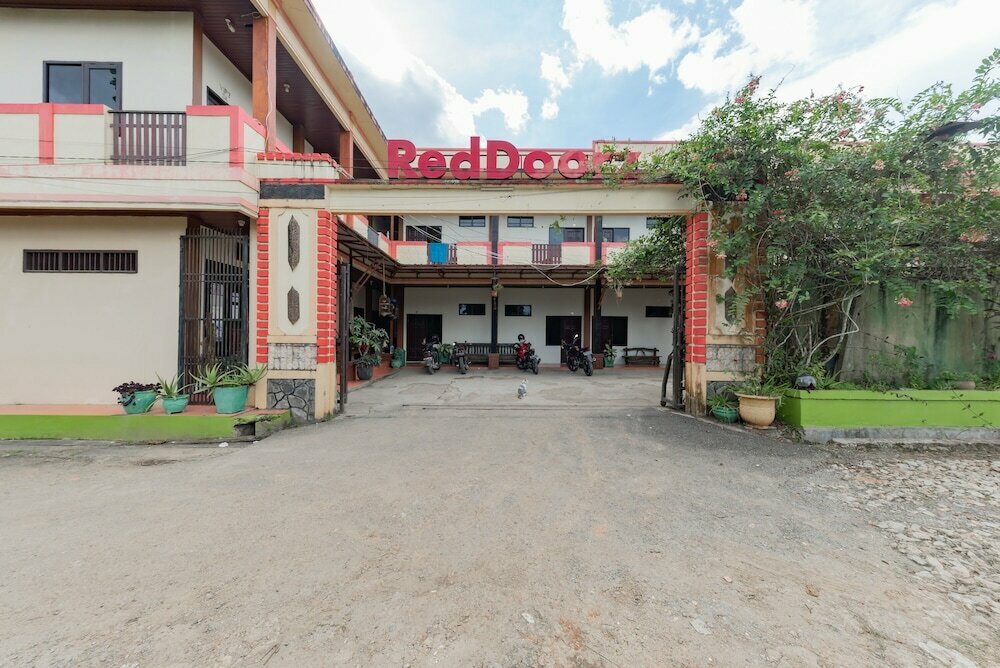 Hotel RedDoorz near Samarinda Square, Samarinda, photo