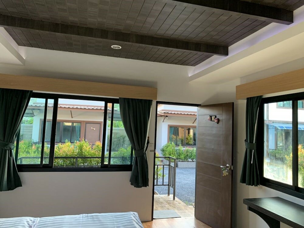 Фото Thalang Resort