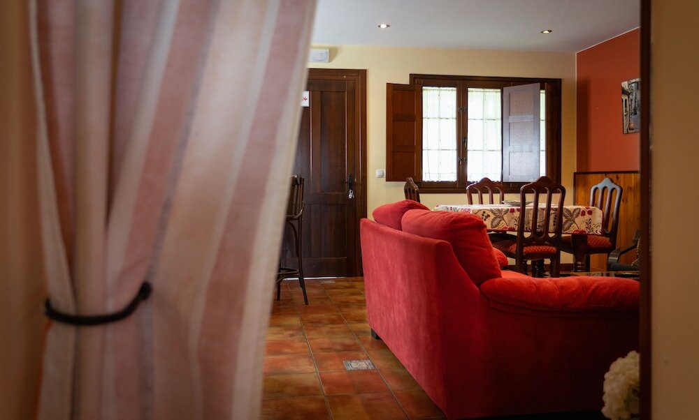 Фото Apartamentos Rurales Villa de Saín