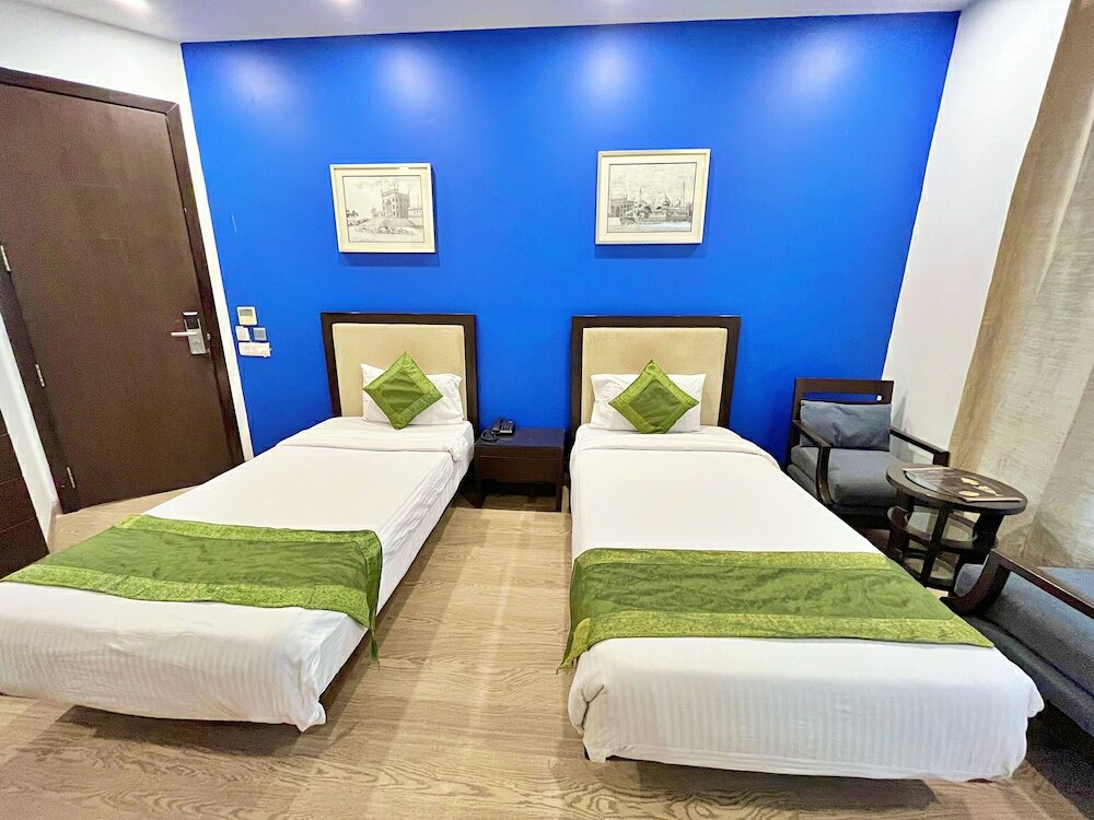 Фото Amber Inn by Orion Hotels