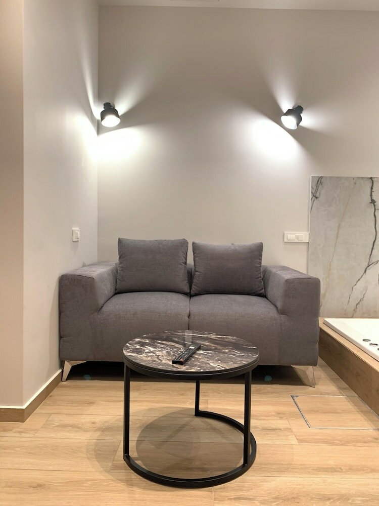 Фото A-13 Belle Athenes - Luxury Rooms at Monastiraki Railway Station