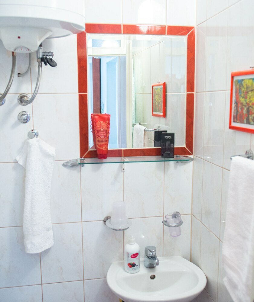 Фото Yellow Lilly Mostar Apartment