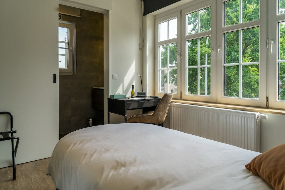 Фото Hotel Huron