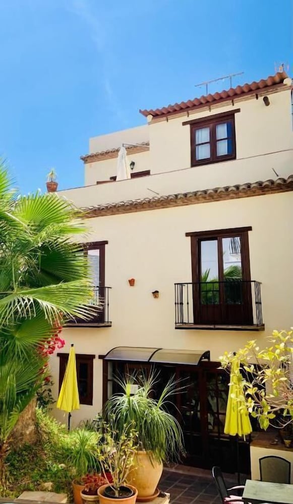 Фото Hostal Lorca