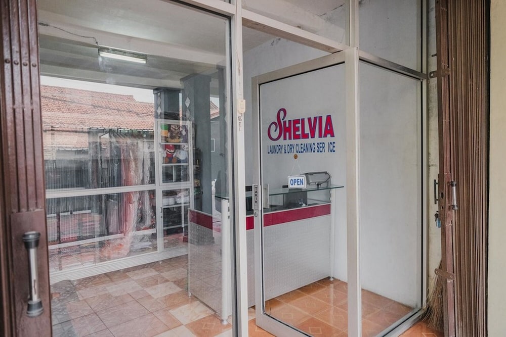 Фото RedDoorz Syariah near Stadion Maulana Yusuf