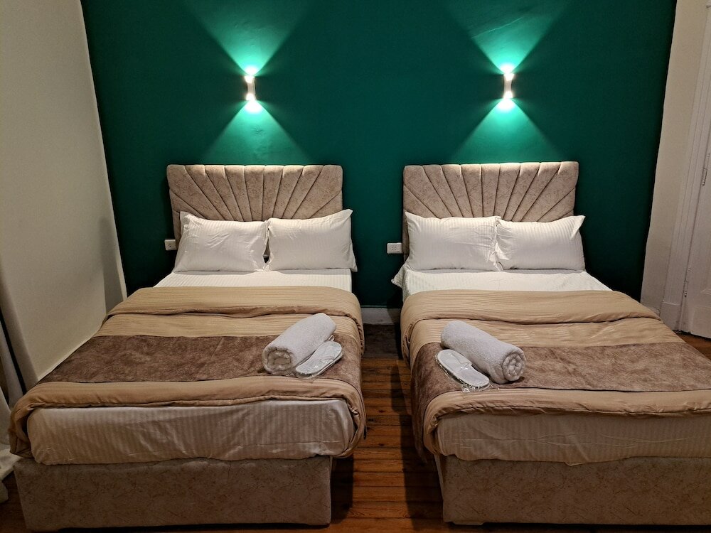 Фото Downtown Family Suites