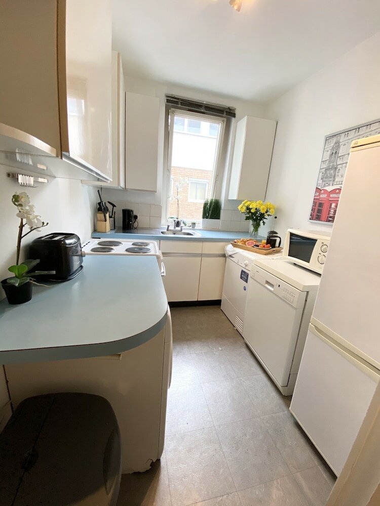 Фото Stylish Apartments next to Buckingham Palace