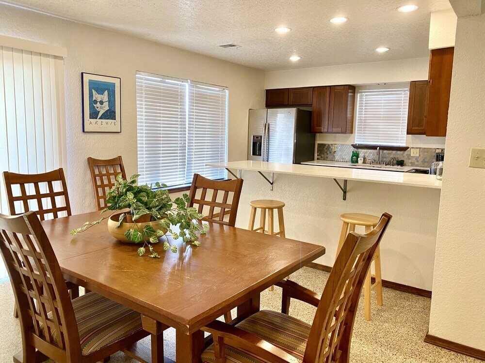 Фото Garage Studio near Oushc Hospital